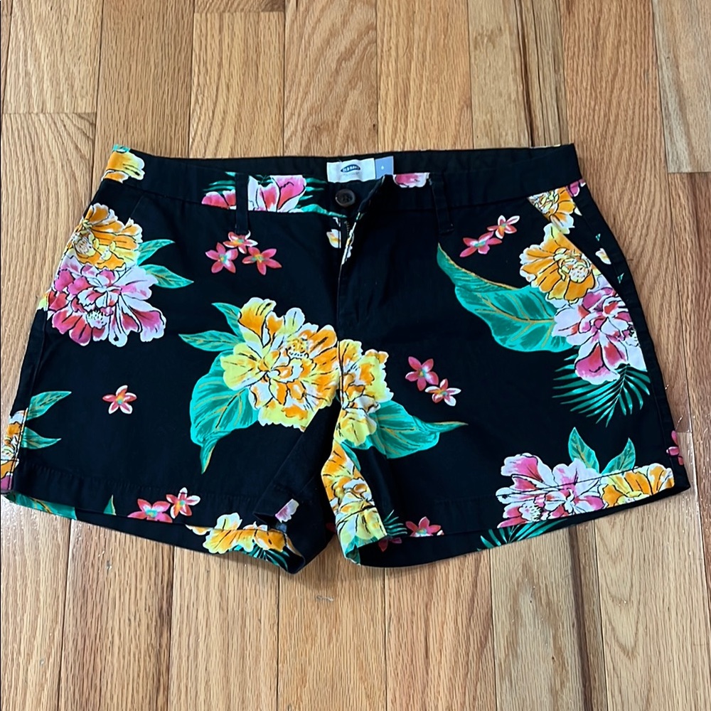 Old Navy Black and Yellow Bermuda Shorts Vibrant Floral Design